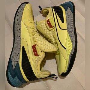 Puma Uproar Spectra Basketball Yellow Sneakers Athletic Shoes size 12